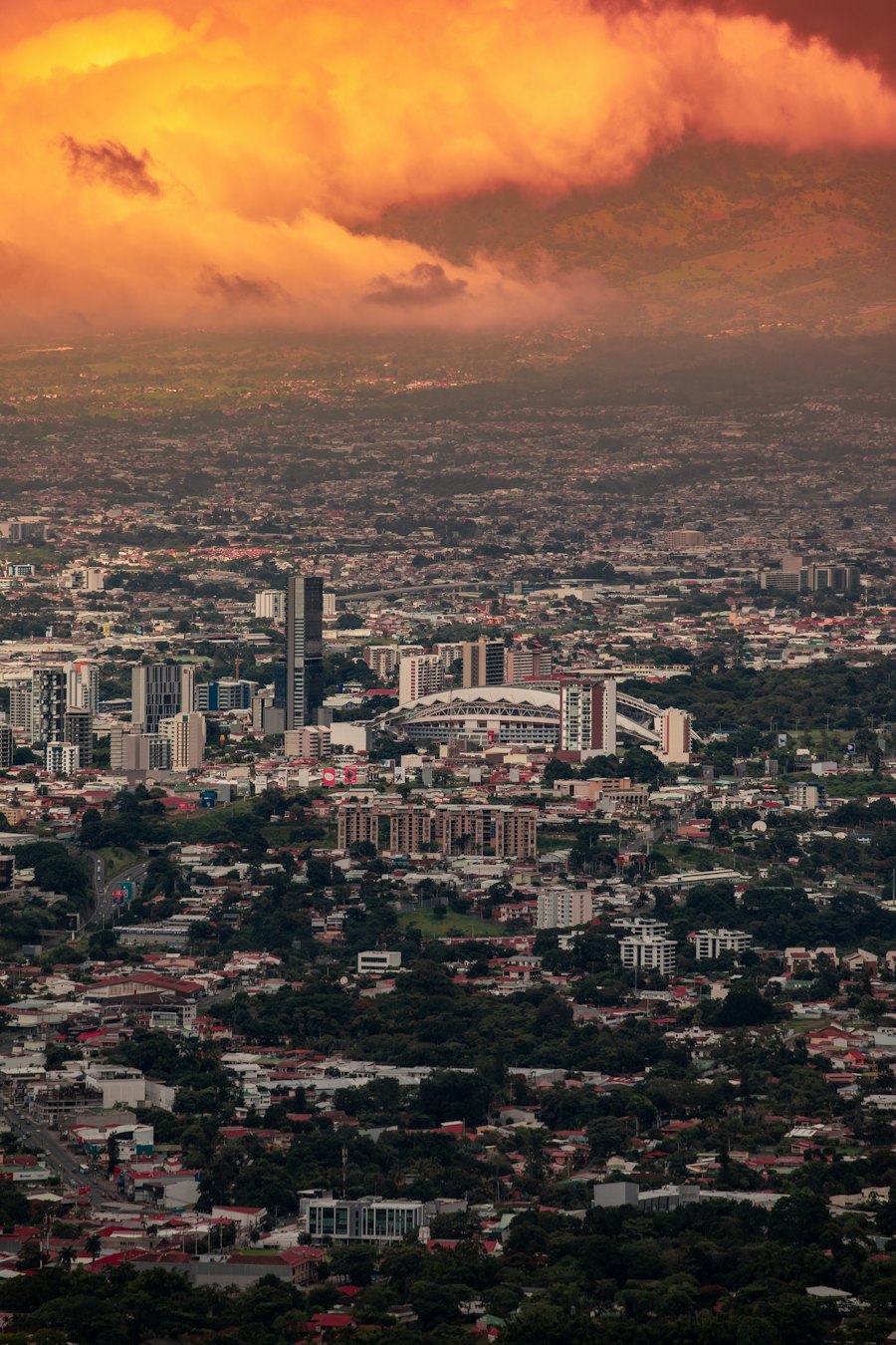 View over San José, Costa Rica, home to the country's main private clinics